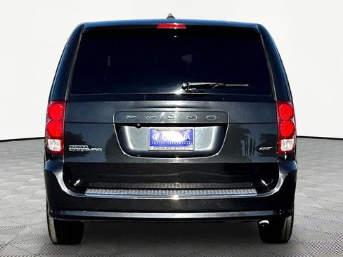 Used 2020 Dodge Grand Caravan GT FWD image 5