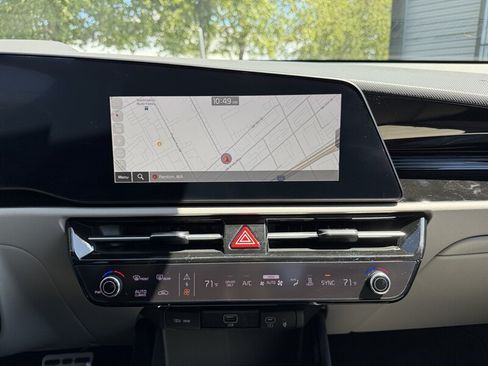 Used 2023 Kia Niro Wave FWD image 11