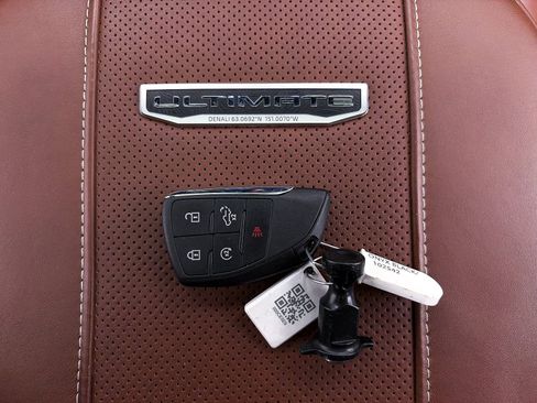 Used 2024 GMC Sierra 3500 Denali Ultimate image 48