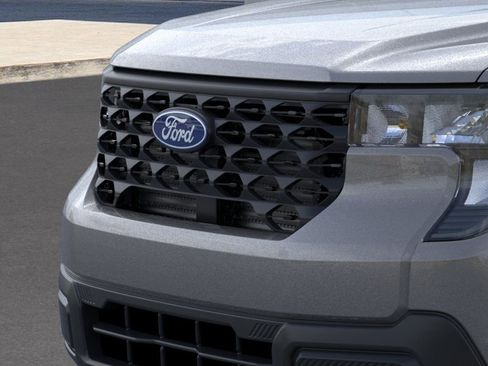 New 2025 Ford Maverick XL image 19