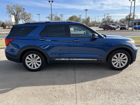 Used 2020 Ford Explorer Limited w/ Class III Trailer Tow Package image 5