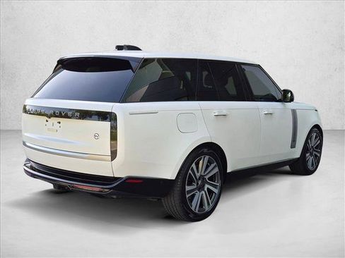 Certified 2025 Land Rover Range Rover SV AWD/4WD image 5