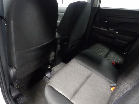 Used 2021 Mitsubishi Outlander Sport SE image 11