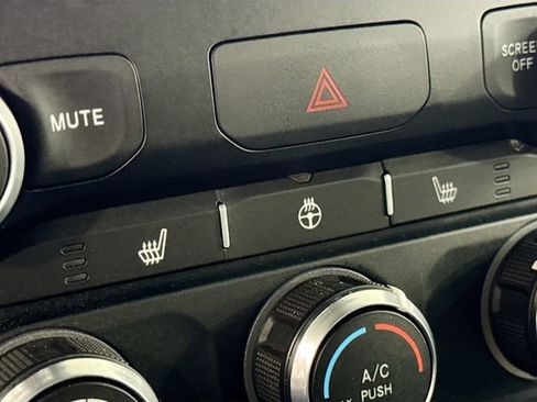 Used 2024 RAM 2500 Big Horn w/ Snow Chief Group image 20