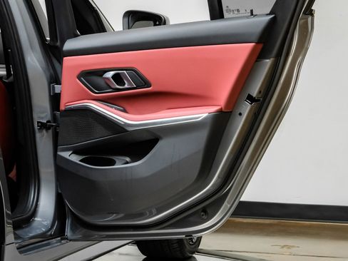 Used 2025 BMW 330i xDrive Sedan image 50