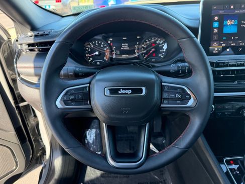 Used 2023 Jeep Compass Trailhawk image 23