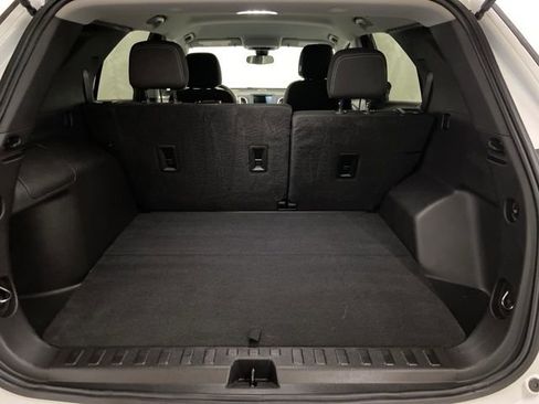 Used 2022 Chevrolet Equinox LS w/ LS Convenience Package image 11