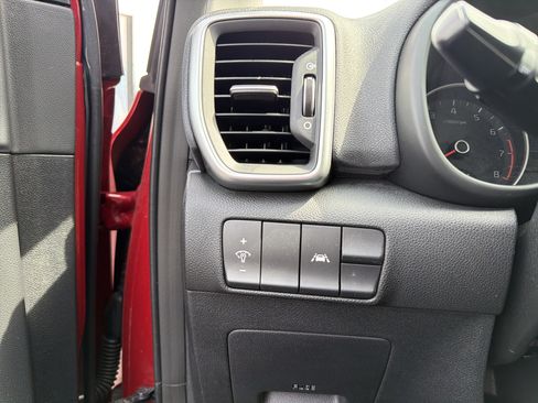 Used 2021 Kia Sportage LX AWD/4WD image 14