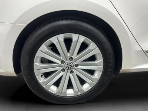 Used 2014 Volkswagen Passat 1.8T SEL Premium FWD image 31