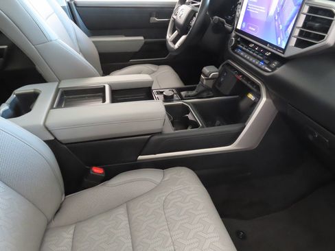 Used 2024 Toyota Tundra Limited w/ Power Package AWD/4WD image 24