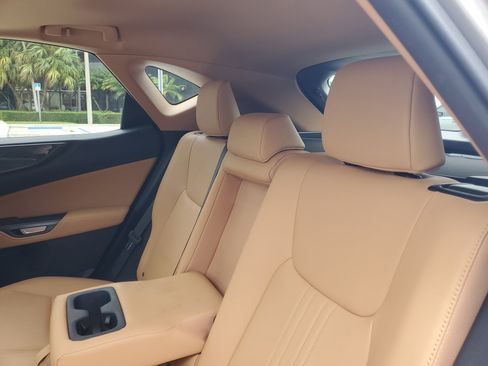 Used 2024 Lexus NX 250 FWD image 17