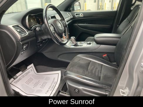 Used 2019 Jeep Grand Cherokee Altitude image 12