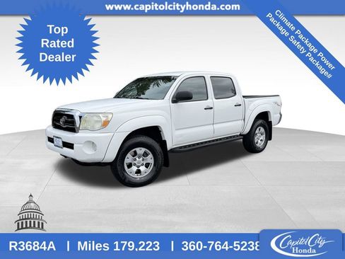 Used 2005 Toyota Tacoma PreRunner RWD image 1