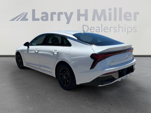 Used 2025 Kia K5 LXS FWD image 3