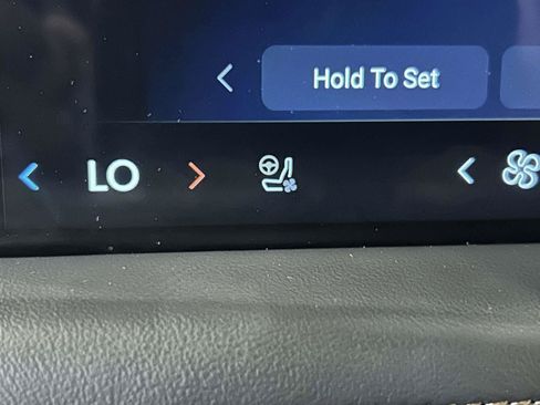 Used 2025 Lincoln Aviator 2WD w/ Jet Appearance Package image 24