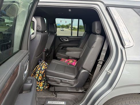 Used 2023 Chevrolet Tahoe LT w/ Luxury Package AWD/4WD image 7