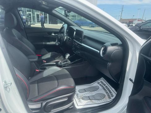 Used 2022 Kia Forte GT FWD image 24