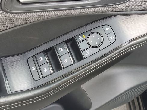 Used 2021 Nissan Rogue SV AWD/4WD image 16