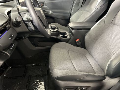 Used 2026 Toyota bZ FWD image 20