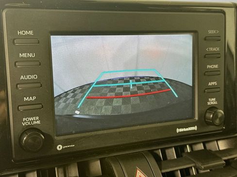 Used 2021 Toyota RAV4 LE w/ Carpet Mat Package (TMS) AWD/4WD image 22
