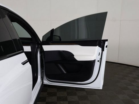 Used 2022 Tesla Model X AWD/4WD image 22
