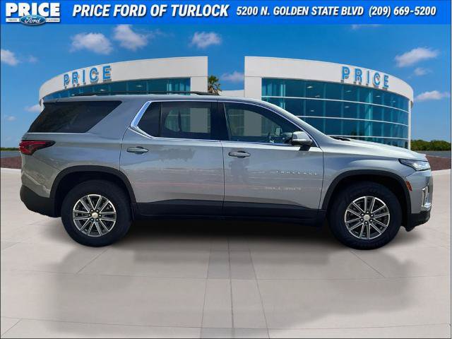 Used 2023 Chevrolet Traverse LT FWD image 4