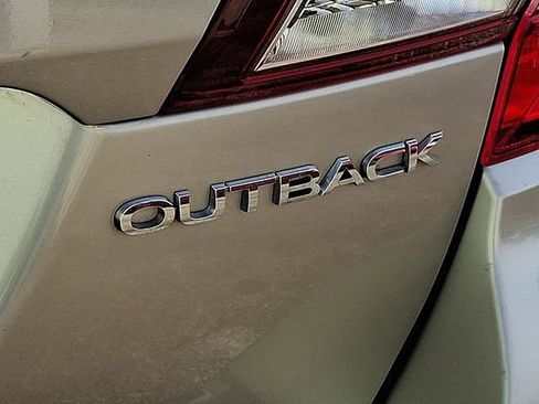 Used 2018 Subaru Outback 2.5i AWD/4WD image 29