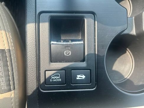Used 2016 Subaru Outback 2.5i Limited AWD/4WD image 24