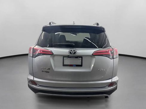 Used 2018 Toyota RAV4 XLE w/ Plus Extra Value Package AWD/4WD image 8