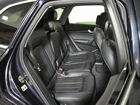 Used 2018 Audi Q5 2.0T Premium Plus w/ Premium Plus Package image 32