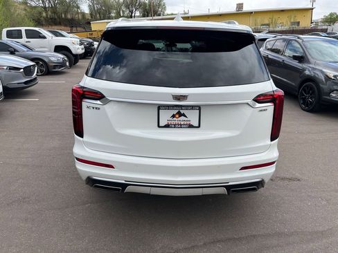 Used 2021 Cadillac XT6 Premium Luxury FWD image 6