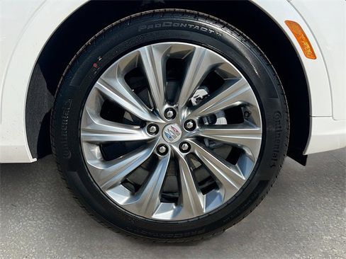 New 2026 Buick Envista Avenir image 19