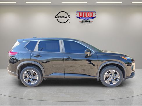 Certified 2026 Nissan Rogue SV w/ Cold Weather Package AWD/4WD image 2
