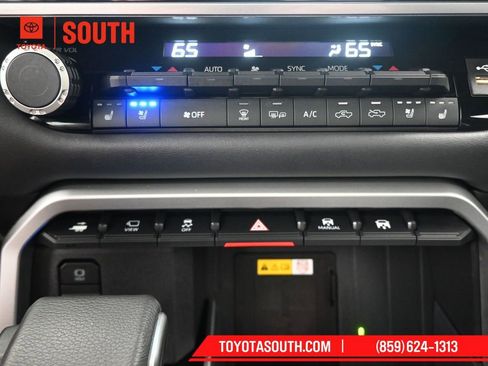 Used 2023 Toyota Tundra Platinum w/ Advanced Package AWD/4WD image 20