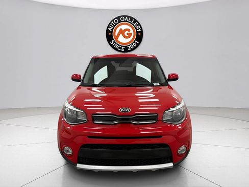 Used 2017 Kia Soul + FWD image 10