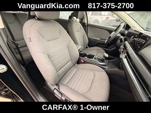 Used 2025 Kia K4 EX image 27