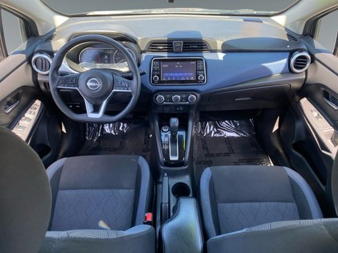 Used 2023 Nissan Versa SV FWD image 10