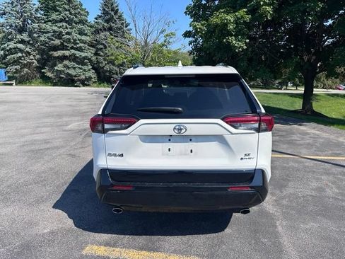 Used 2025 Toyota RAV4 SE AWD/4WD image 4