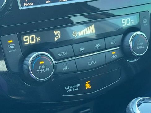 Used 2022 Nissan Rogue Sport SL image 43