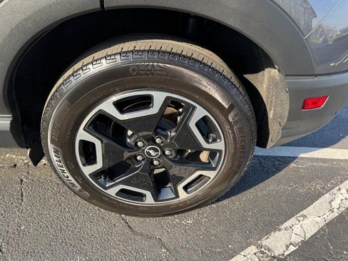 Used 2024 Ford Bronco Sport Outer Banks w/ Tech Package image 7