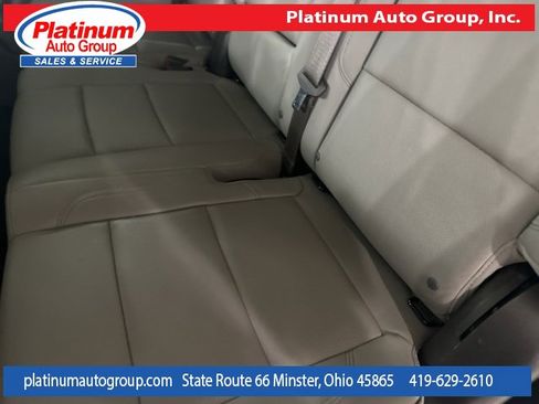 Used 2023 GMC Yukon XL SLT image 28