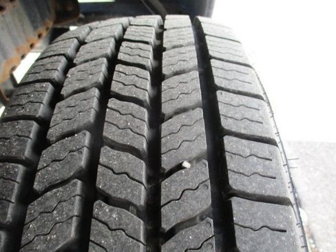 Used 2019 Ford E-350 and Econoline 350 Super Duty w/ Power Windows & Locks Group image 21