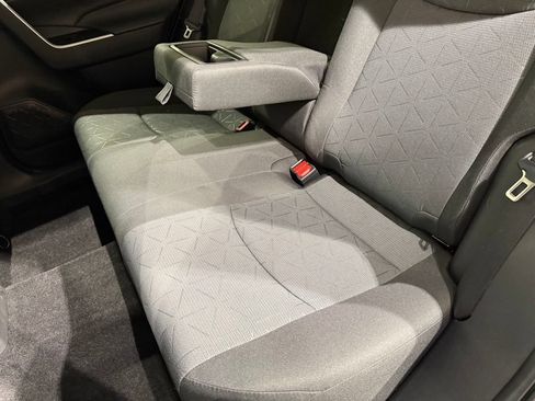 Certified 2025 Toyota RAV4 XLE w/ Convenience Package AWD/4WD image 21