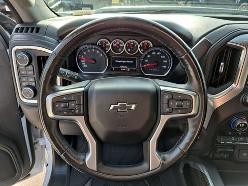 Used 2019 Chevrolet Silverado 1500 LT Trail Boss AWD/4WD image 23