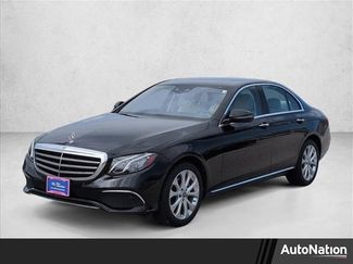 Used 2018 Mercedes-Benz E 300 4MATIC video 1