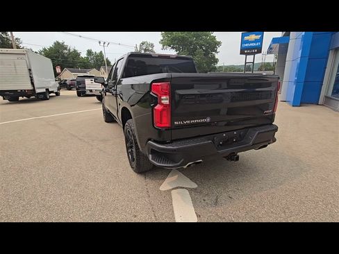 Used 2023 Chevrolet Silverado 1500 RST w/ Z71 Off-Road Package AWD/4WD image 7