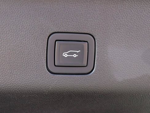 Used 2023 Chevrolet Suburban LT AWD/4WD image 57