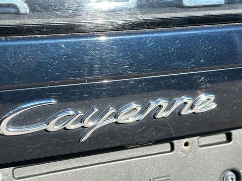 Used 2020 Porsche Cayenne AWD/4WD image 31