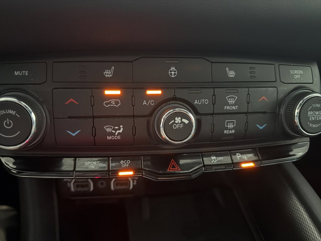 Used 2024 Dodge Durango R/T w/ Blacktop Package AWD/4WD image 13