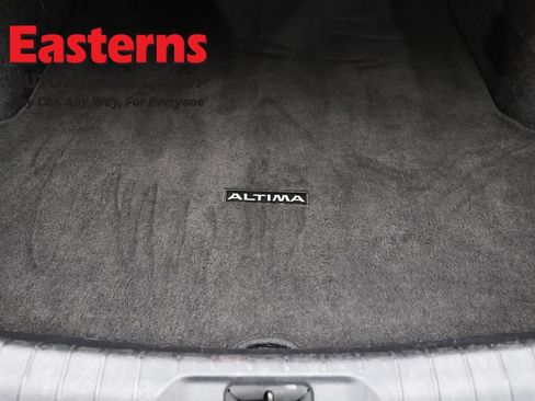 Used 2025 Nissan Altima 2.5 SV FWD image 9